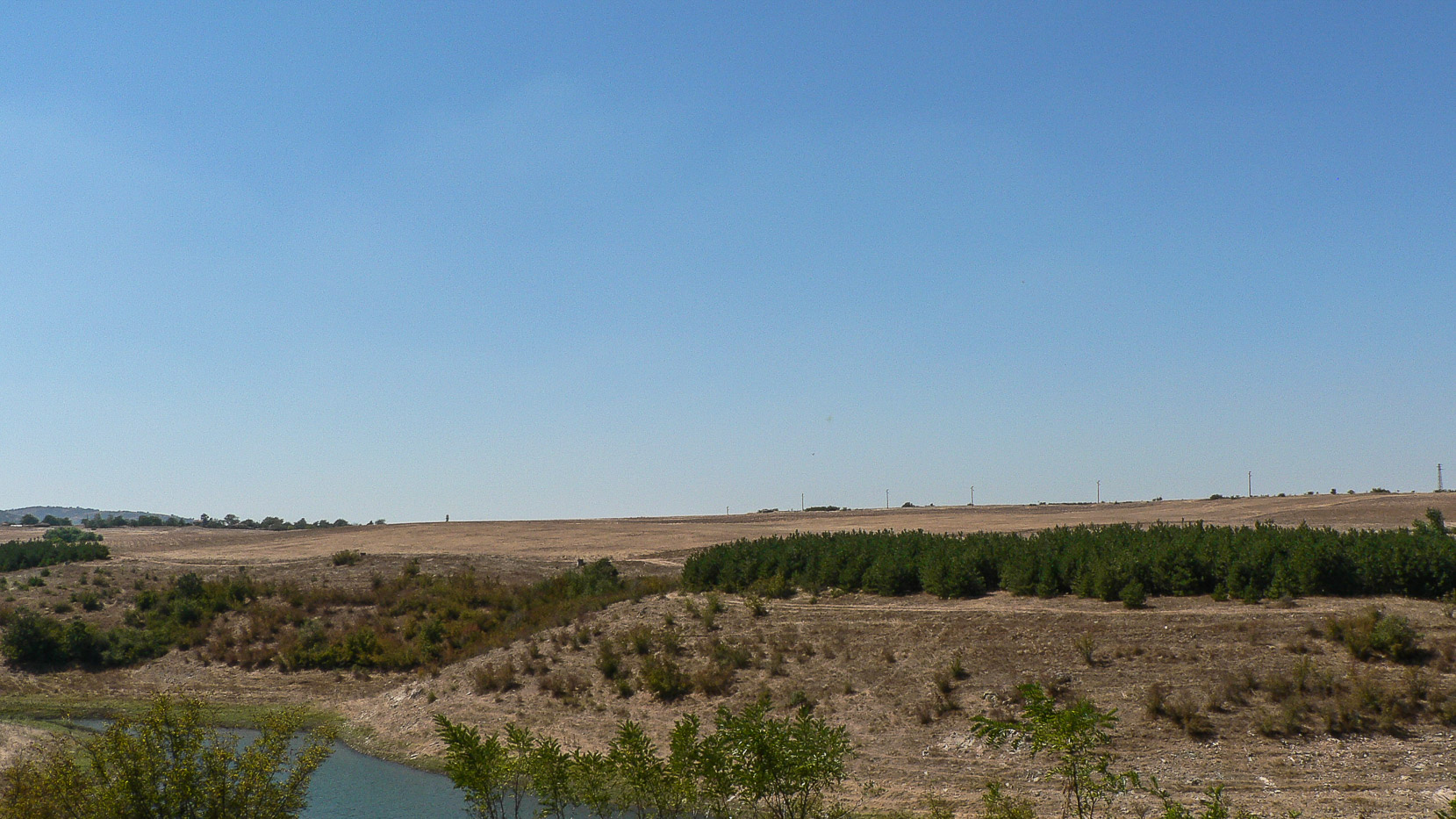 Land  For Sale at the Lake Front