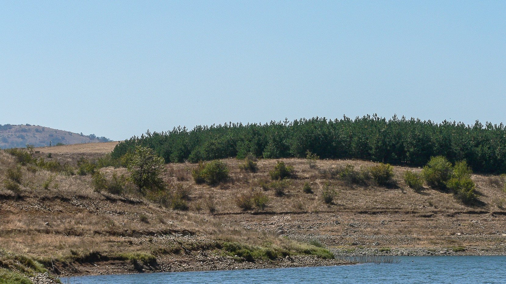 Land  For Sale at the Lake Front